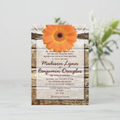 Rustic Wood Oranje Daisy Wedding Invitations Kaart (Staand voorkant)