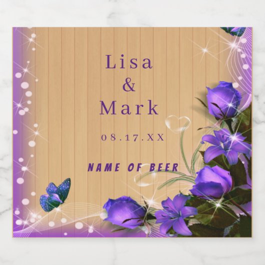 Rustic Wood Paars Floral Butterfly Wedding Bier Etiket (Enkel label)