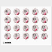Rustic Wood Pink Rosebud Wedding Save the Date Ronde Sticker (Vel)