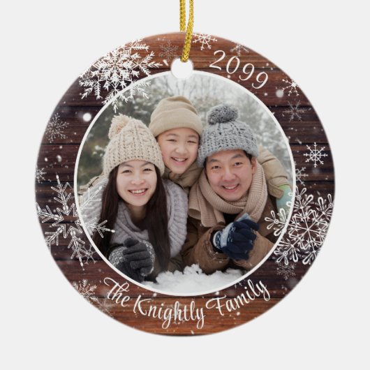 Rustic Wood Snowflake Foto gepersonaliseerd Keramisch Ornament (Voorkant)