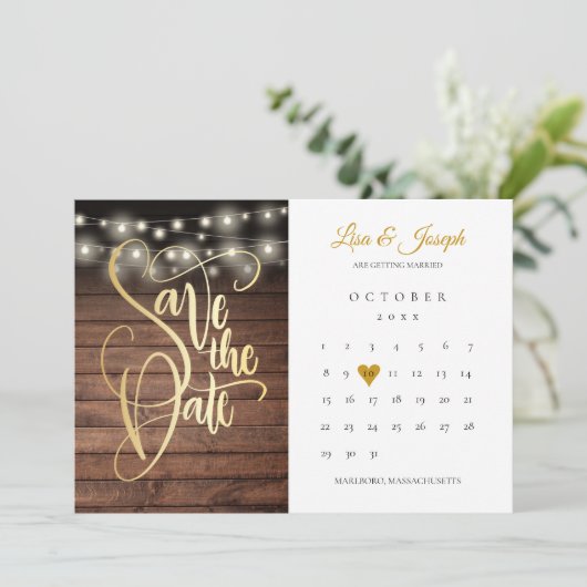Rustic Wood String Lights Calendar Gold Heart Save The Date (Staand voorkant)