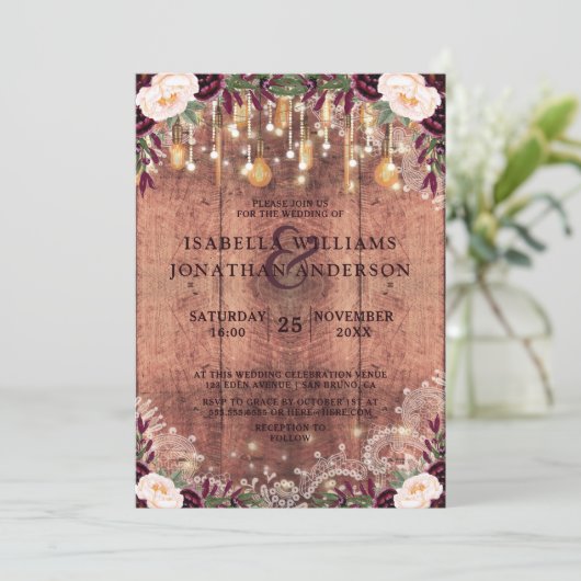 Rustic Wood & String Lights Floral Wedding Kaart (Staand voorkant)