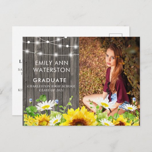 Rustic Wood & String Lights Foto Graduparty Uitnodiging Briefkaart (Voorkant / Achterkant)