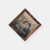 Rustic wood string lights photo wedding servet (Hoek)