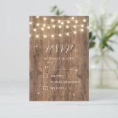Rustic Wood & String Lights RSVP Kaart | Schuur (Staand voorkant)