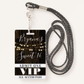 Rustic Wood String Lights Sweet 16 VIP Pass Badge (Achterkant met draagriem)