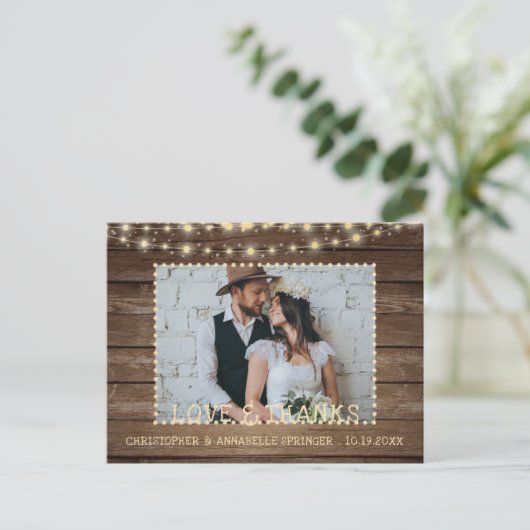 Rustic Wood String Lights Weddenschap Hartelijk da Briefkaart (Staand voorkant)