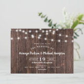 Rustic Wood String Lights Wedding Kaart (Staand voorkant)