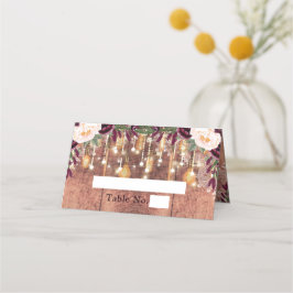Rustic Wood & String Lights Wedding Plaatskaartje