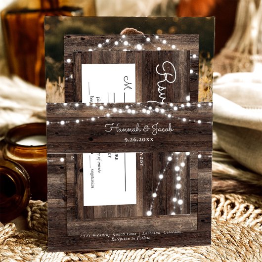 Rustic Wood String Lights Wedding Uitnodigingen Wikkel