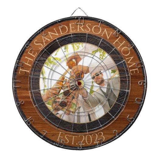Rustic Wood Tone Familienaam Foto Dart Board Dartbord (Voorkant)