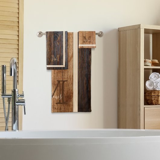 Rustic Wood Tone Monogram Stripe Bad Handdoek