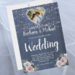 Rustic Wood Twinkle Lights Foto Floral Wedding Kaart<br><div class="desc">Deze mooie waterverf Rustic Romantic Wood Twinkle Licht Foto Floral bruiloft bevat een roze en witte, roze, roze en witte achtergrond met een aanraking van paars, met een foto van de bruid en de bruid in het dubbele hart. De aanraking van kalligrafie is een perfecte aanvulling op de mooie bloemen....</div>