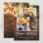 Rustic Wood Twinkle Lights Seizoensgroet Foto Feestdagenkaart (Voorkant / Achterkant)
