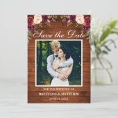 Rustic Wood Waterverf Burgundy Floral Foto Save The Date (Staand voorkant)