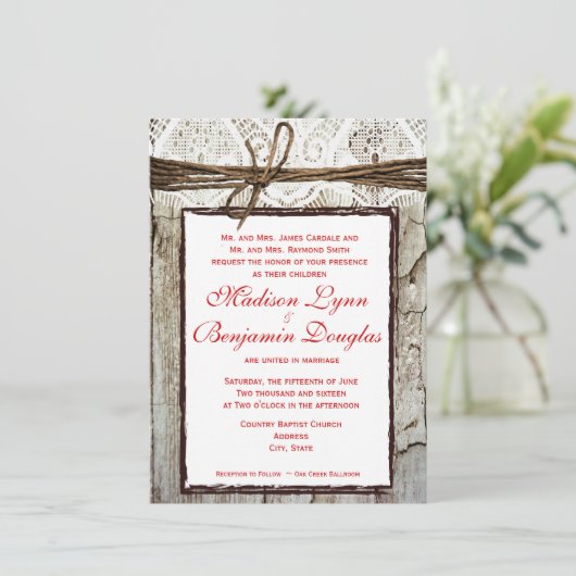 Rustic Wood Wedding Inviting Red Lettering Kaart (Staand voorkant)