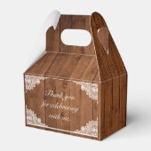 Rustic Wood & White Lace Bar Bat Mitzvah Bedankdoosjes (Achterkant)
