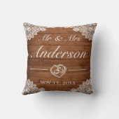 Rustic Wood & White Lace Wedding Kussen (Achterkant)