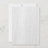 Rustic Wood White Rose Floral 80th Birthday Invite Kaart (Achterkant)