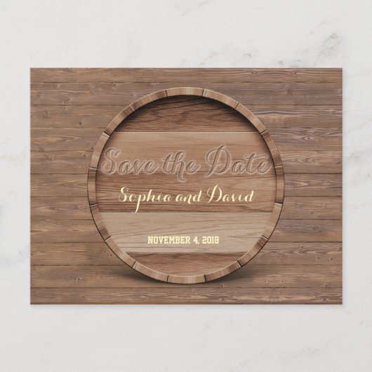 Rustic Wooden Barrel Wedding Carved BEWAAR DE DATU Aankondigingskaart (Voorkant)