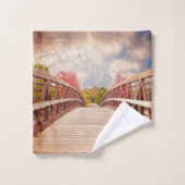 Rustic Wooden Bridge in het land Bad Handdoek (Wasdoekje)