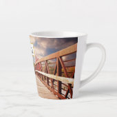 Rustic Wooden Bridge in het land Latte Mok (Rechts)