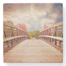 Rustic Wooden Bridge in het land