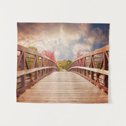 Rustic Wooden Bridge in het land Wandkleed (Voorkant (horizontaal))