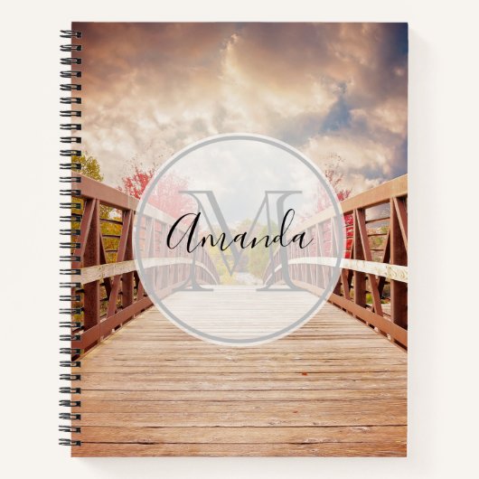 Rustic Wooden Bridge in het Landmonogram Notitieboek (Voorkant)