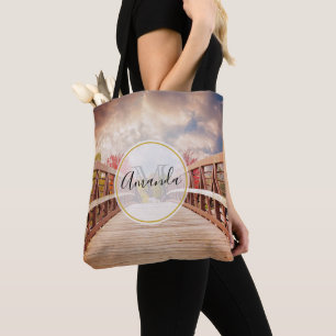 Rustic Wooden Bridge in het Landmonogram Tote Bag