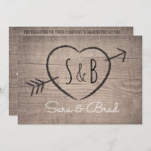 Rustic Wooden Heart Elegant Wedding Invitation Kaart (Voorkant / Achterkant)