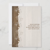 Rustic Woodgrain Floral Lace Hearts Wedding Invite Kaart (Achterkant)