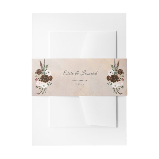 Rustic Woodland Feathers en Floral Bloom Uitnodigingen Wikkel (Voorkant Voorbeeld)
