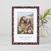 Rustic Zwart en Rood Kerstpatroon Foto Feestdagenkaart (Staand voorkant)