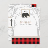 Rustiek Beer Red Plaid Bossen Wedding Save the Dat Aankondigingskaart (Voorkant / Achterkant)