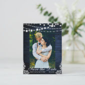 Rustiek Blauw Hout String Lights Lace Save the Dat Briefkaart (Staand voorkant)