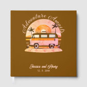 Rustiek bruin avontuur wacht op reis gastenboek (Voorkant)