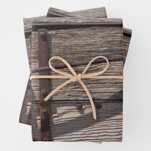Rustiek bruin houten metaalontwerp inpakpapier vel (In situ)