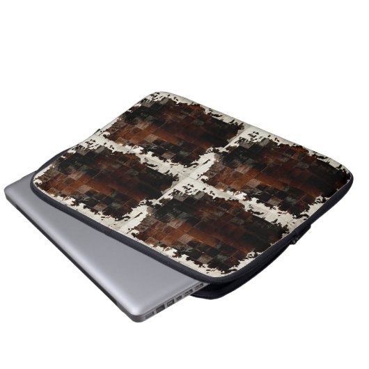 Rustiek Bruin Patchwork Koeienhuid Laptop Sleeve (Voorkant onderkant)