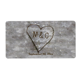 Rustiek gesneden berk hart monogram etiket