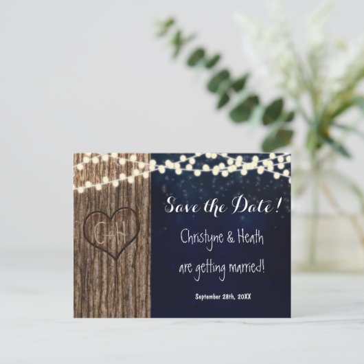 Rustiek gesneden boomhart Save Date Briefkaart (Staand voorkant)