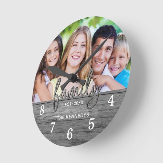 Rustiek Grijs Hout Boerderij Familienaam Foto Ronde Klok (Hoek)