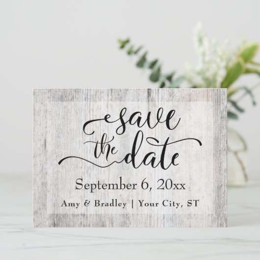 Rustiek Grijs Verweerd Hout Bruiloft Save the Date (Staand voorkant)