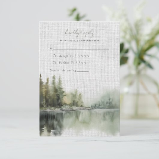 Rustiek groen bos bruiloft RSVP Kaart (Staand voorkant)
