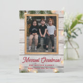 Rustiek groen hout en verlichting kerst foto feestdagenkaart (Staand voorkant)