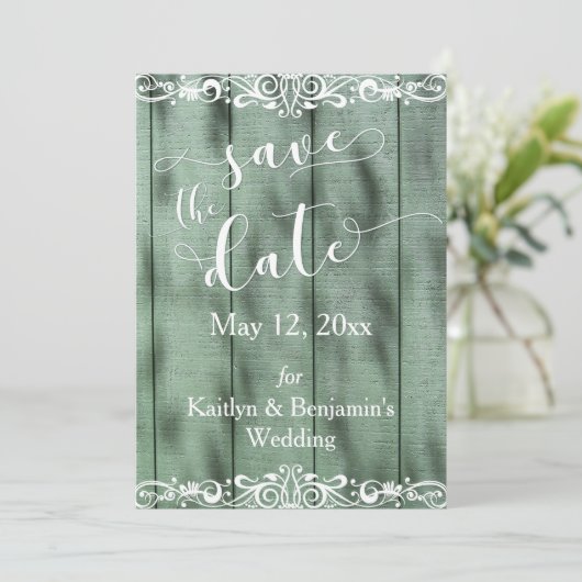 Rustiek Groen Hout Wit Scrollwork Save the Date (Staand voorkant)