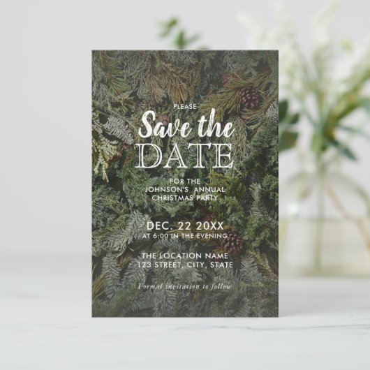 Rustiek groen kerstfeest Save the Date (Staand voorkant)