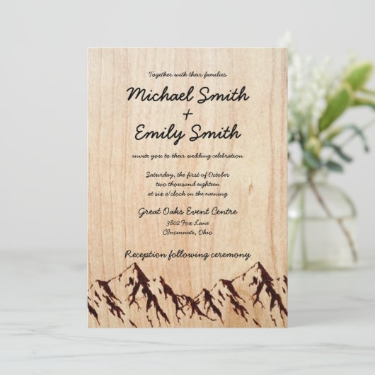 Rustiek hout & bergen bruiloft uitnodigingen (Staand voorkant)