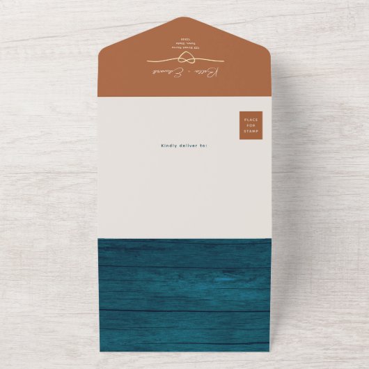 Rustiek Hout Blauwgroen en Terracotta bruiloft All In One Uitnodiging (Buitenkant)