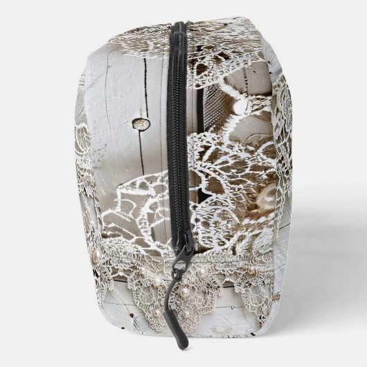 Rustiek hout en antieke kant toilettasje (Rechts)